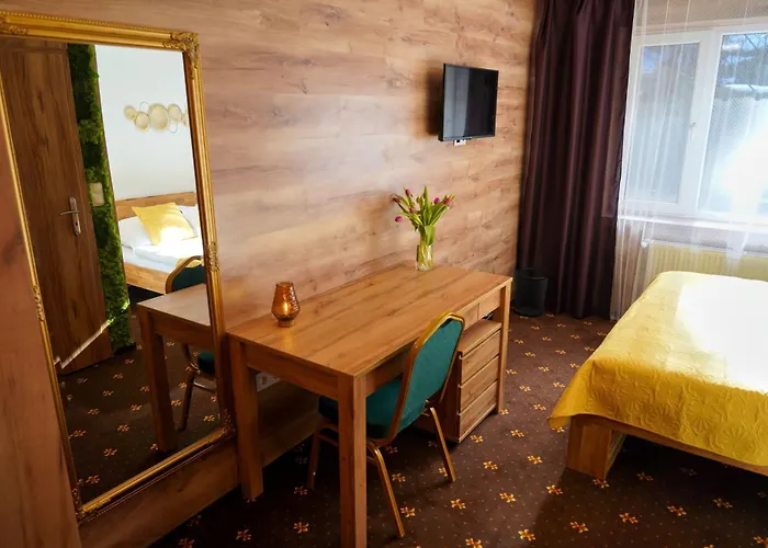 Hotel Raj